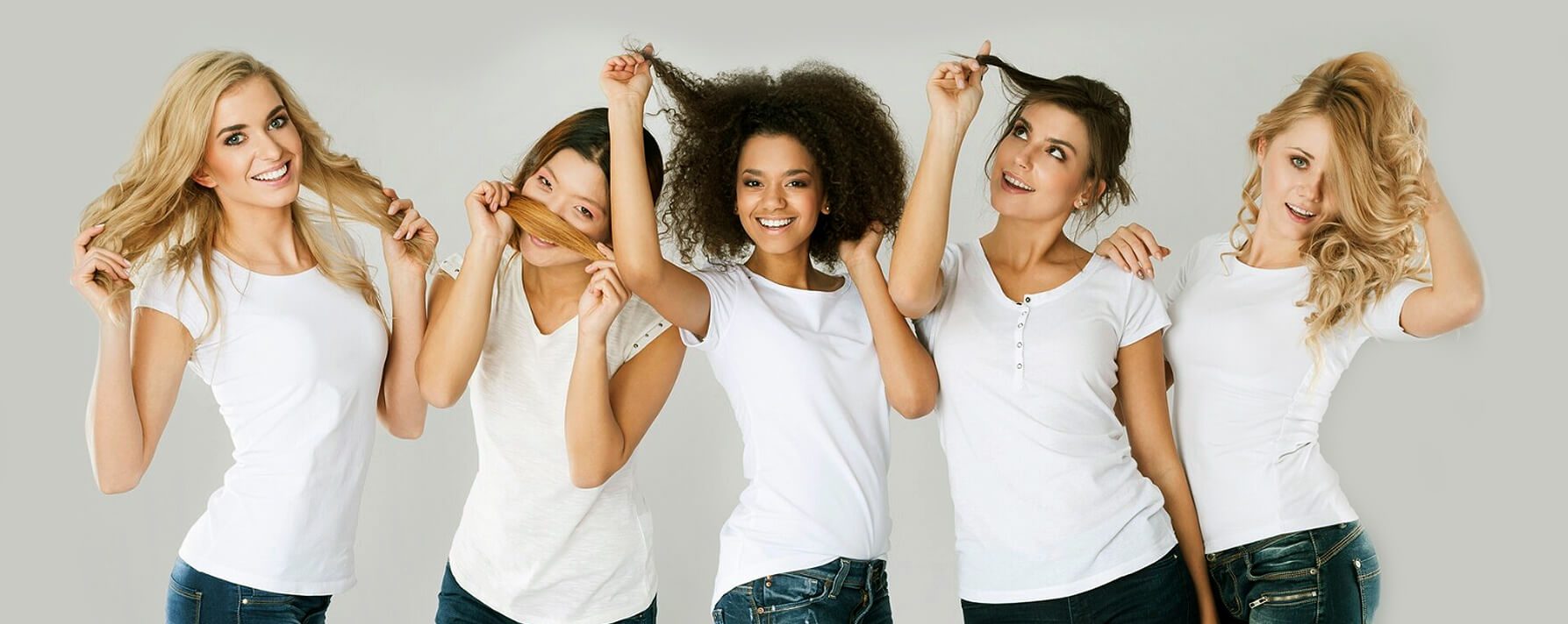Mulheres mostrando o cabelo bonito